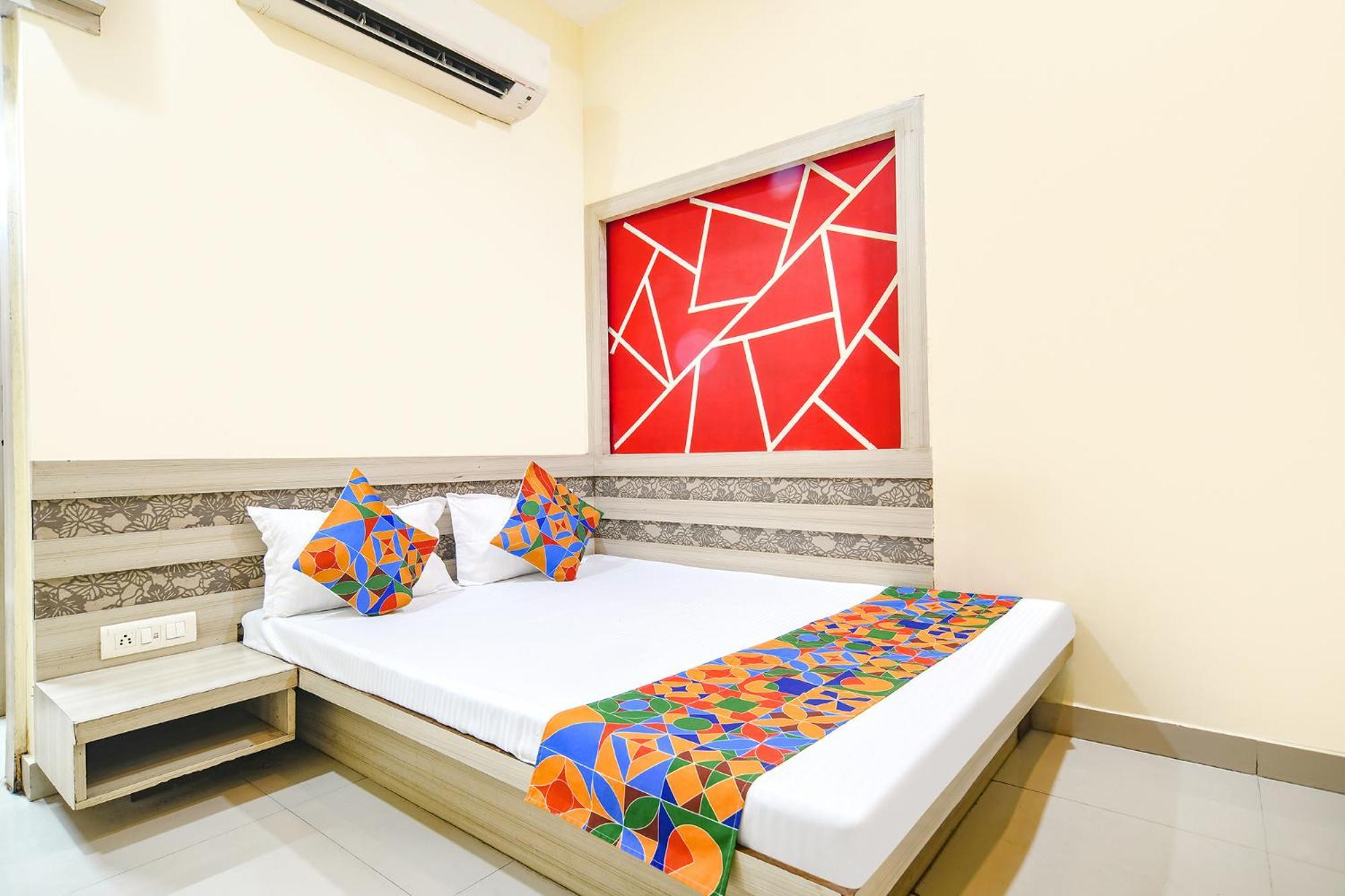 Fabexpress Blue Star Hotel Ujjain Luaran gambar