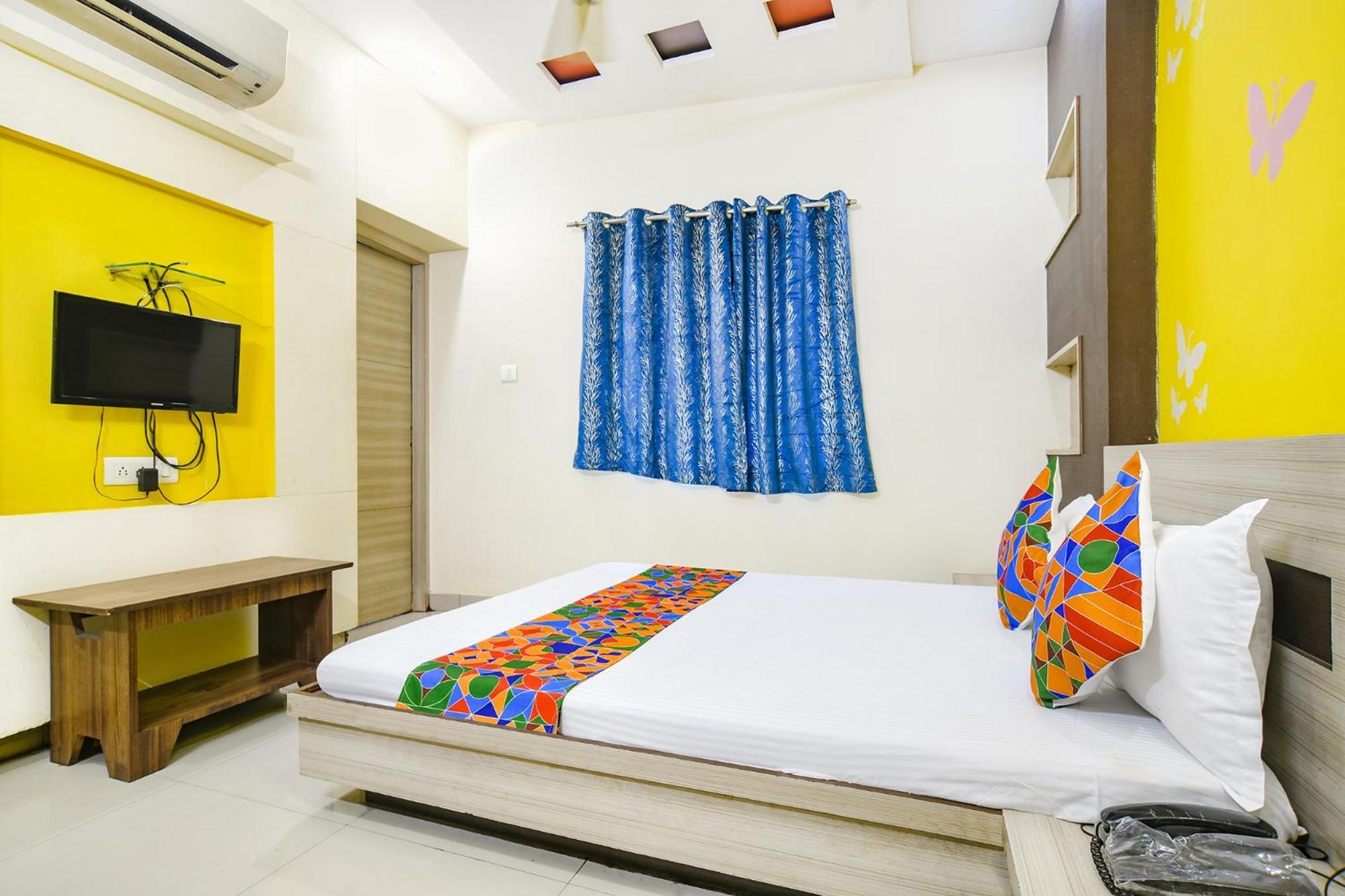Fabexpress Blue Star Hotel Ujjain Luaran gambar